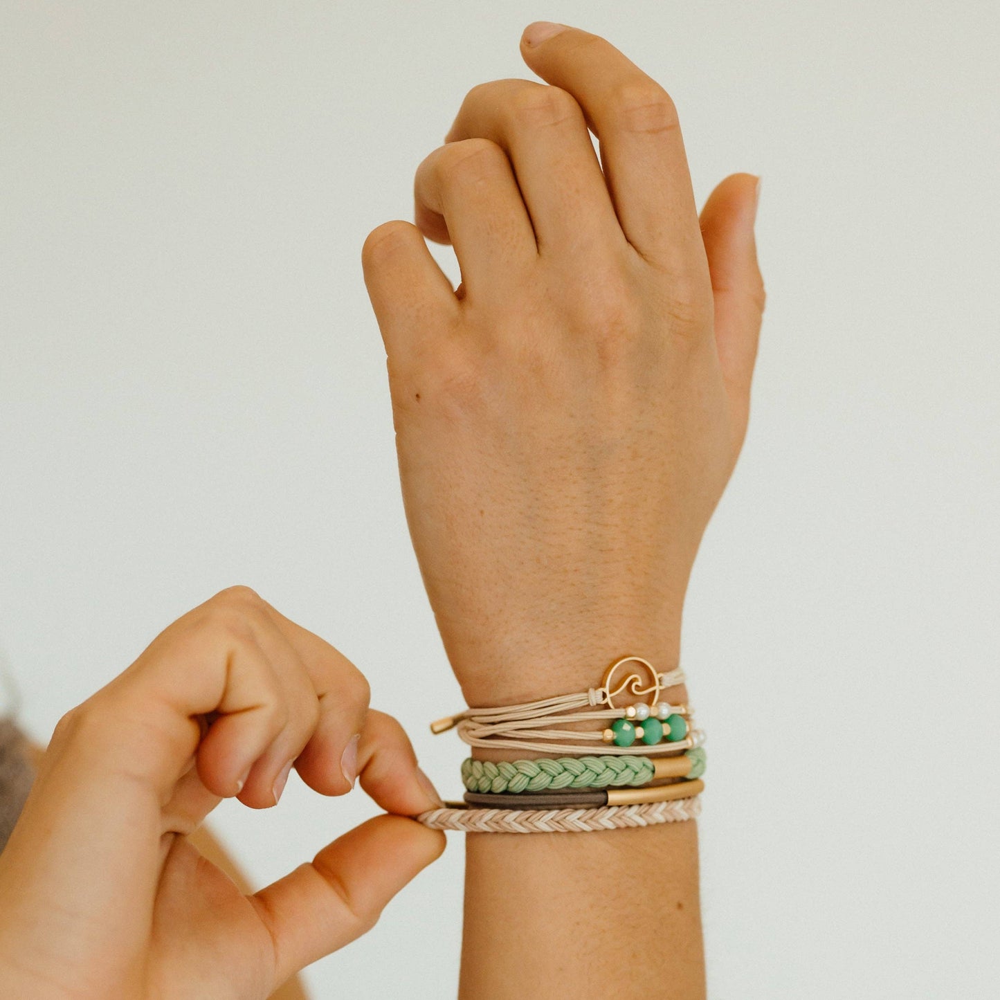 "Reflect" Gold Wave with Beachy Neutrals Hair/Tie Bracelets