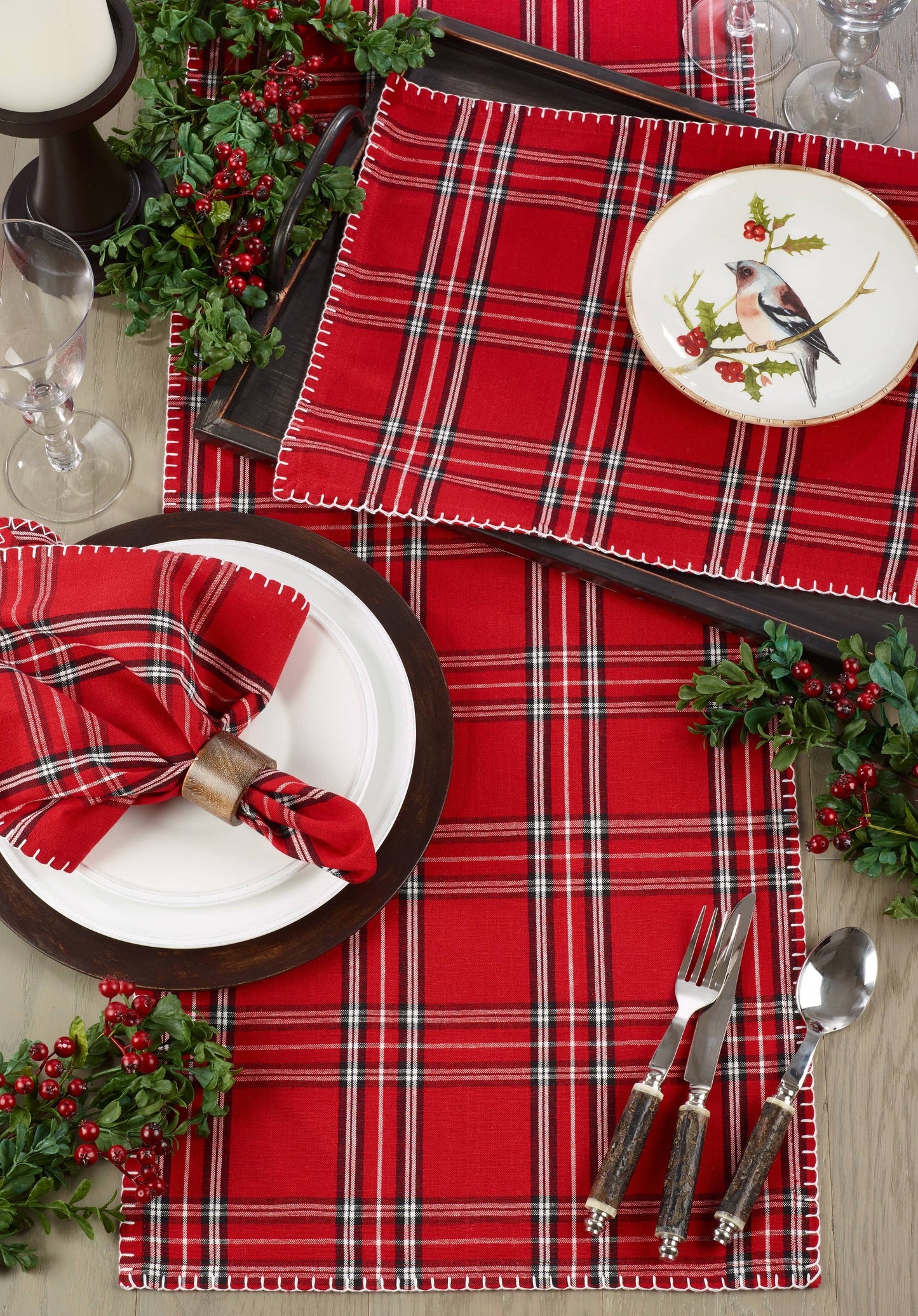 Plaid Whipstitch Napkin: Red / 20" Set of 4