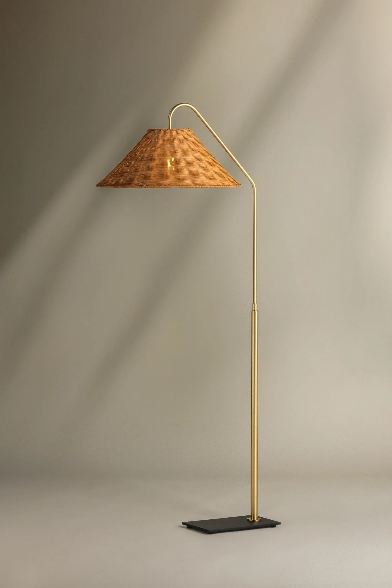 Floor Lamp w/woven shade