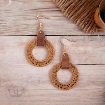 Samira Lightweight Blonde Geometric Wood Drop Earrings