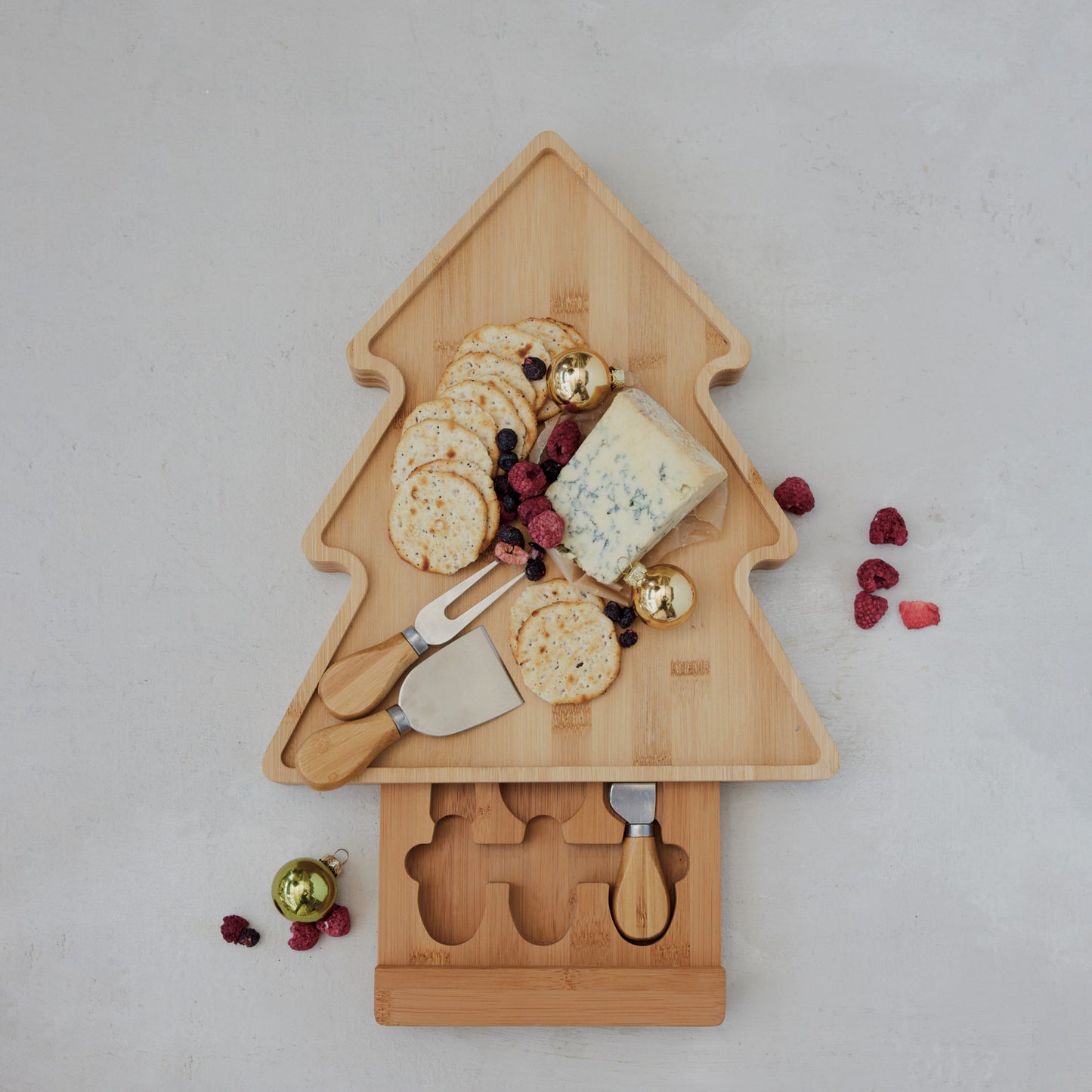 Tree Serving Board w/ Cheese Knives, Set
